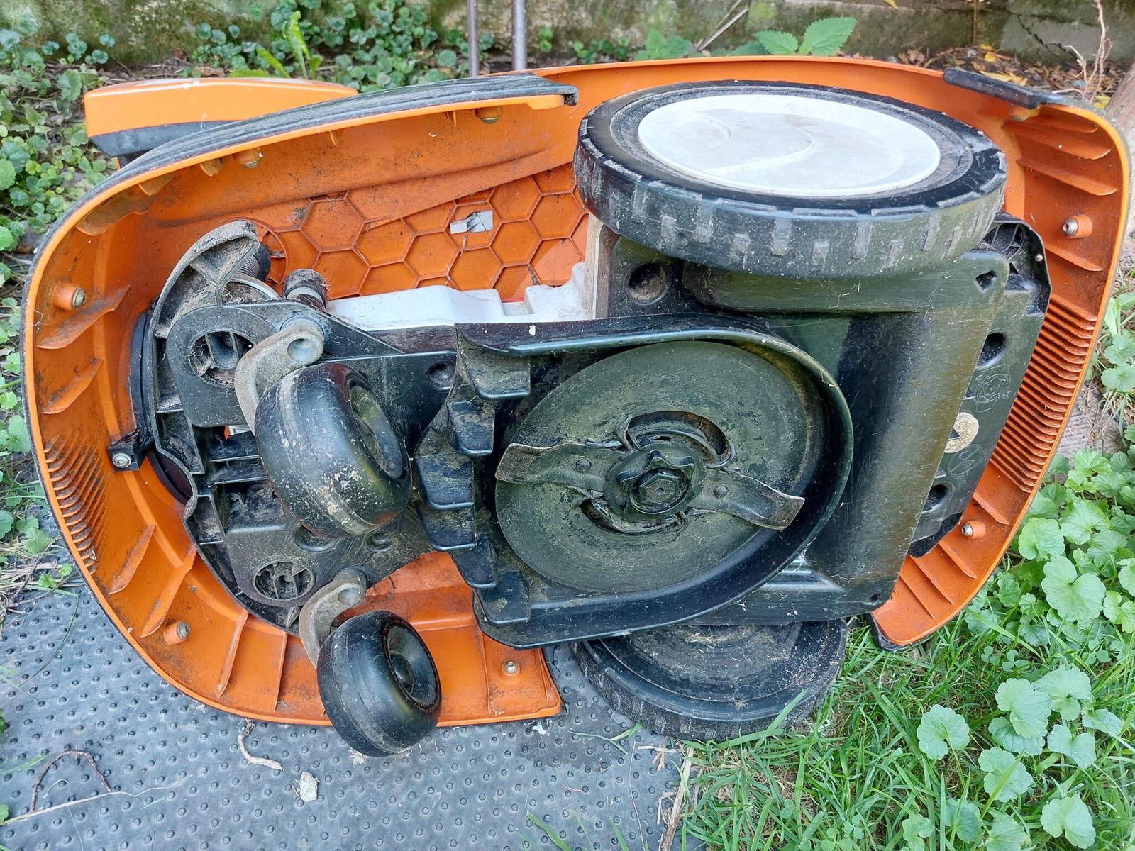 Kosiarka robot Stihl