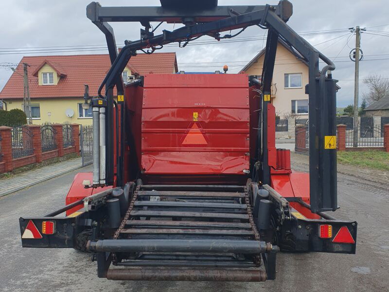 Sprzedam prasę new holland 548 combi