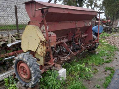 Siewnik Poznaniak S043 3m 300kg zbiornik, znaczniki hydr.