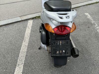 Honda NES @ 125 cm