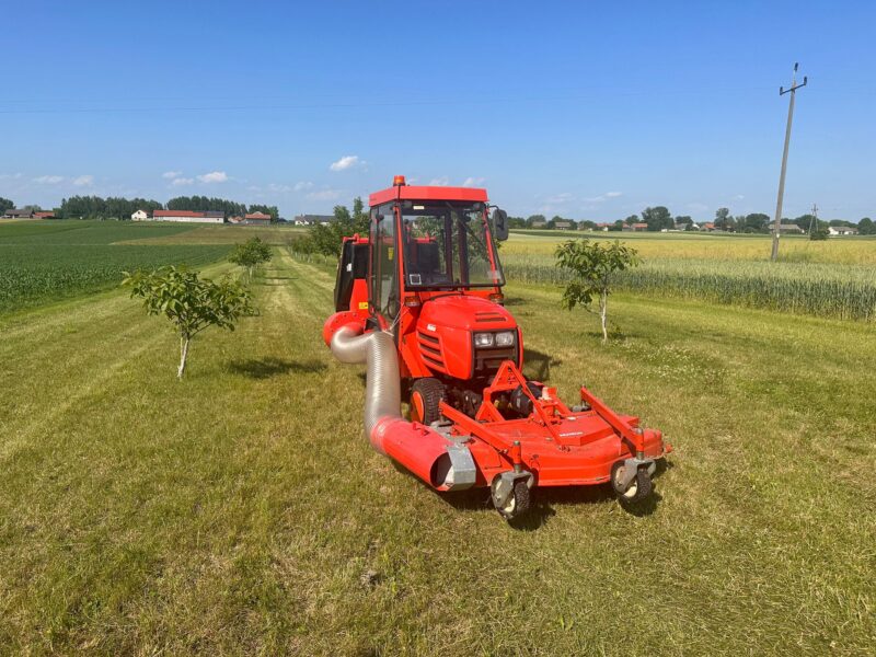 Traktor ogrodowy hako