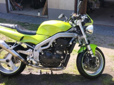 Triumph speed triple 955i