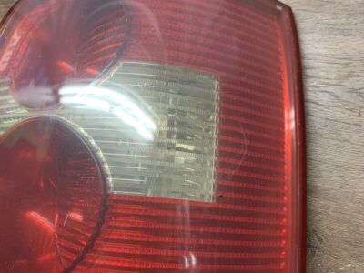 VW PASSAT B5 FL LAMPA PRAWA TYŁ TYLNA KOMBI 3B9945096AA EUROPA