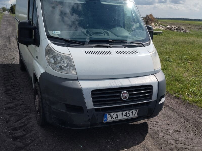 Samochód dostawczy Fiat Ducato 2.3