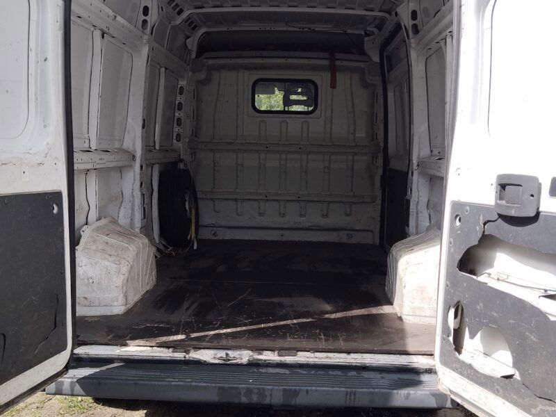 Samochód dostawczy Fiat Ducato 2.3