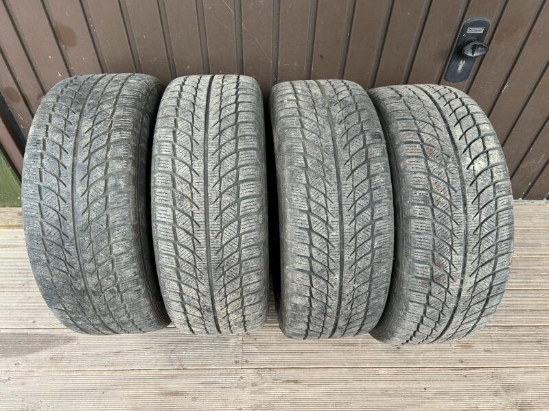 Opony zimowe Goodride SW608 215/55/R16 z felgami 6,5Jx16H2/4x108/ET26