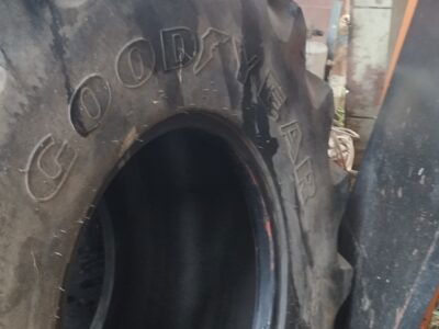 Goodyear 620/75/ r26