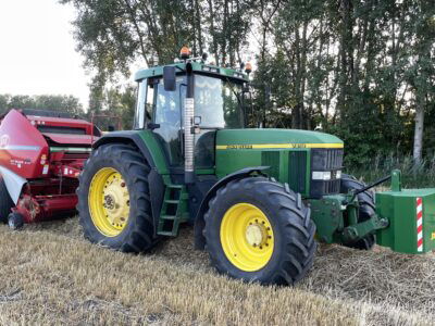 John Deere 7810