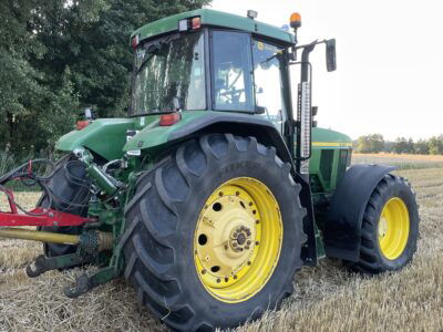 John Deere 7810