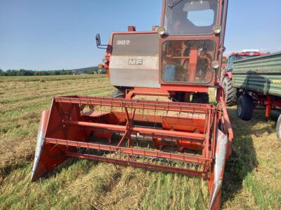 Massey Ferguson 307