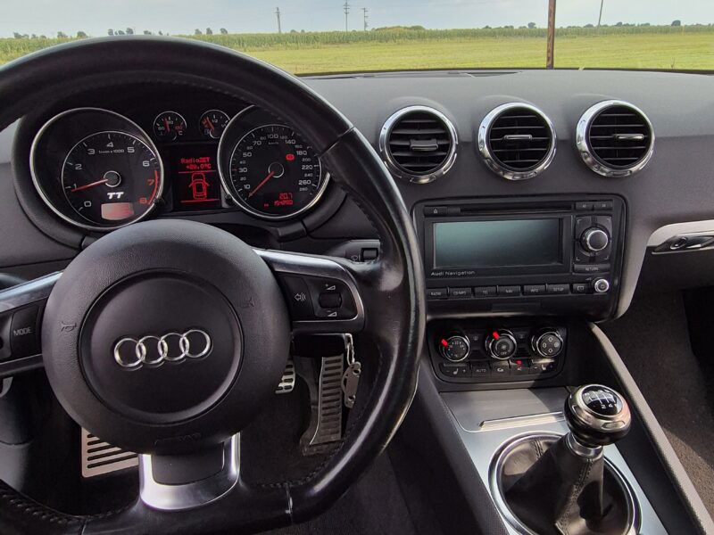 Audi tt 2.0 tfsi manual