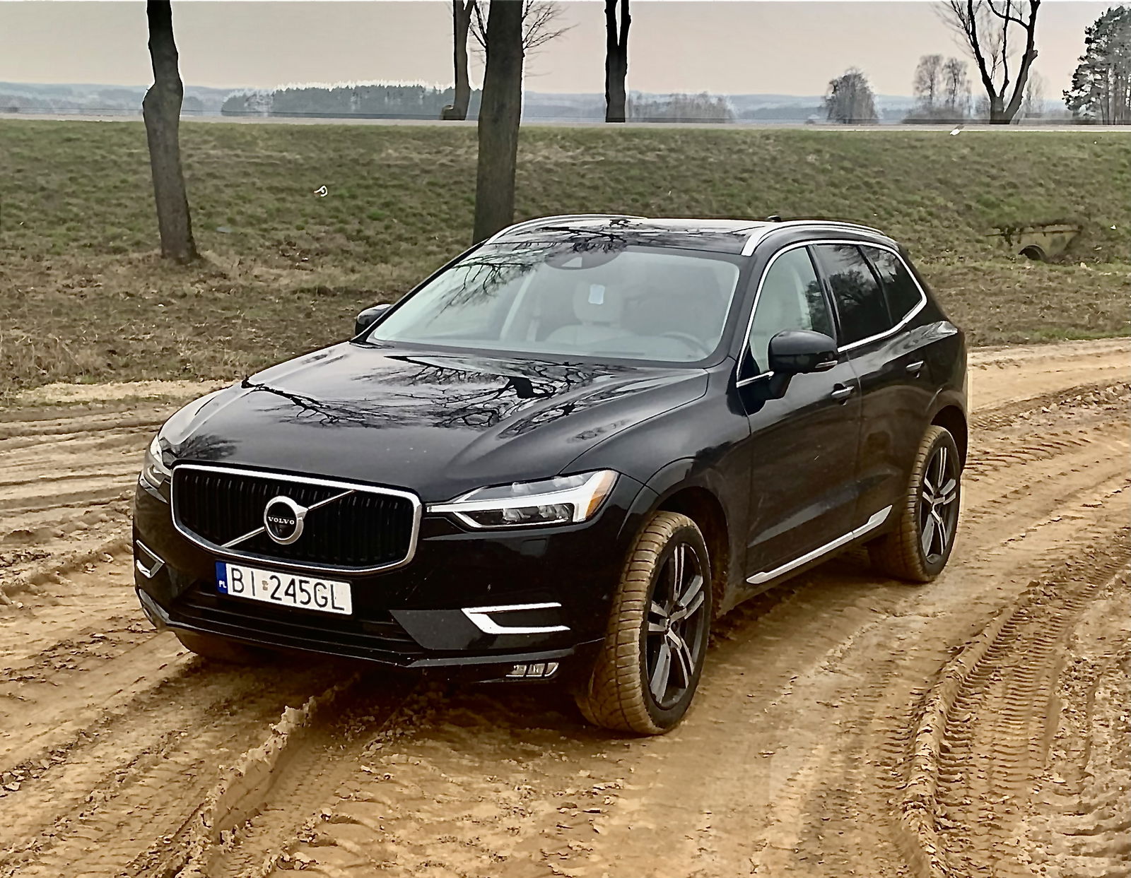 Volvo XC60 T5 2.0 250km 2017 4x4 SUV