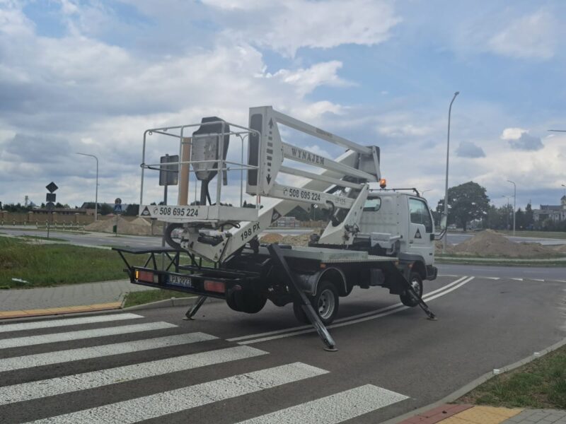 SPRZEDAM ZWYŻKĘ NISSAN CABSTAR 35.13