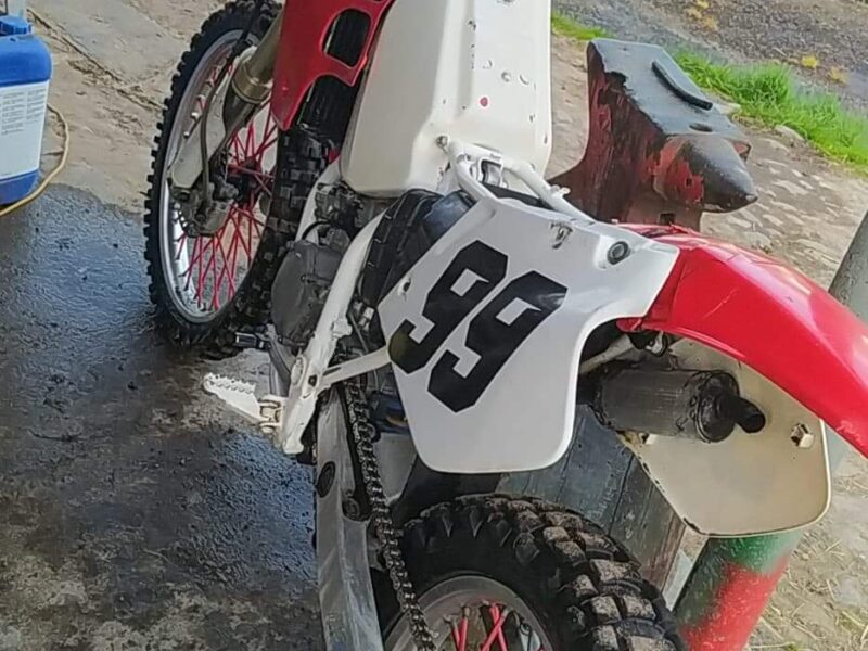 Cross, HONDA CR125