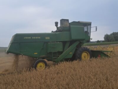 Kombajn John Deere 630