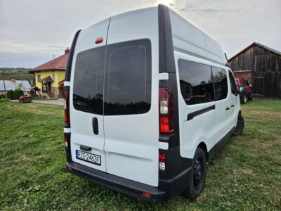 Opel vivaro 1.6 biturbo 8 osobowy. podwyższany