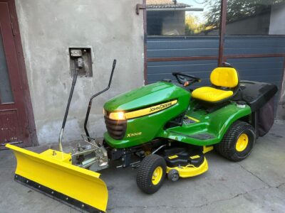 Traktorek kosiarka John Deere x300r