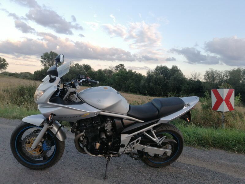 Suzuki Bandit GSF 650S Olejak