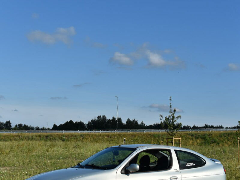 Renault Megane Coupe mk1 1.6 16v 2002r