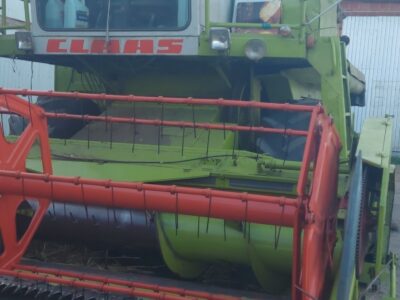 Claas dominator 76