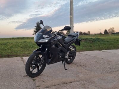 Honda cbr 125 jc39 NISKI PRZEBIEG