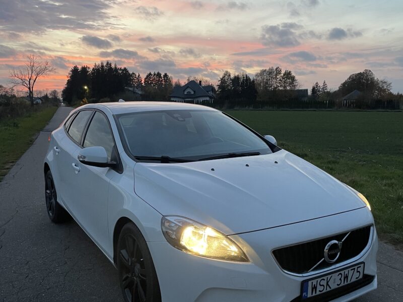 Volvo V40 d2