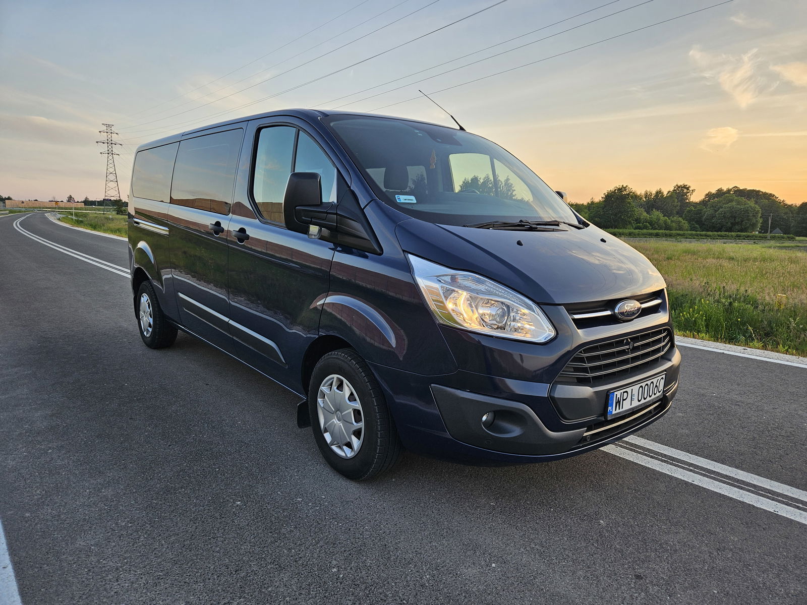 Ford Transit Custom 9 osobowy.