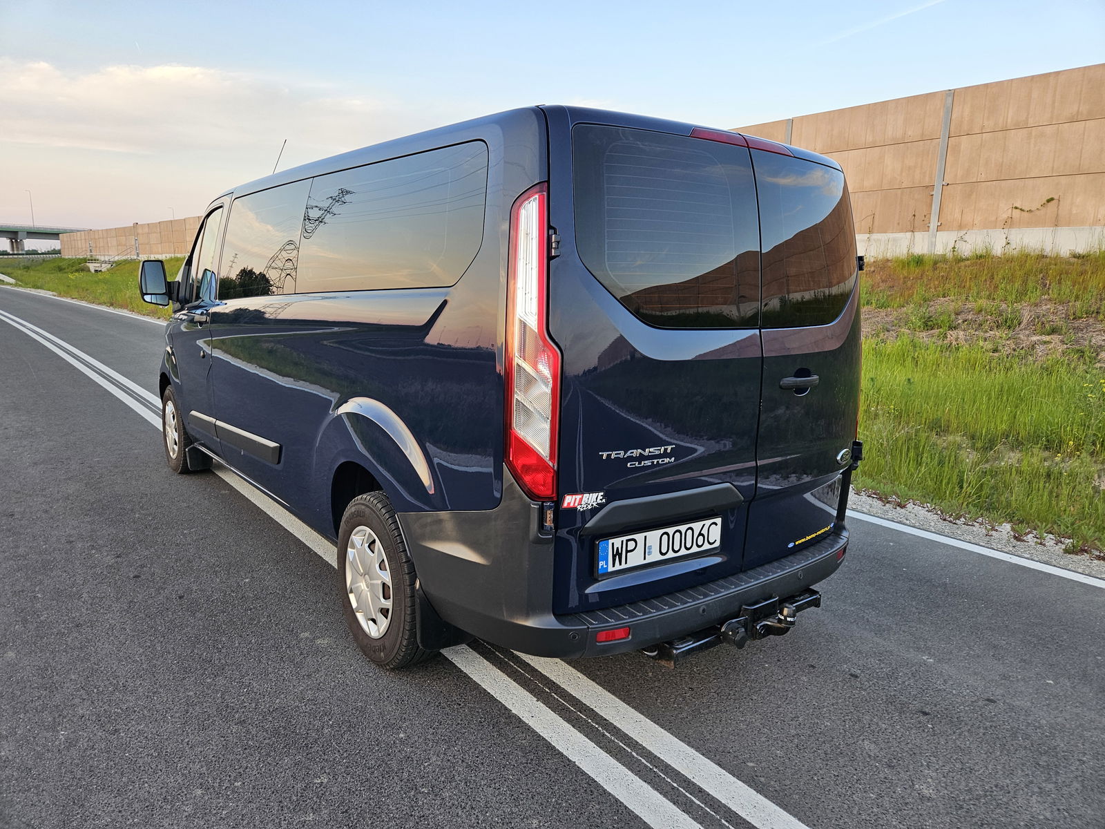 Ford Transit Custom 9 osobowy.