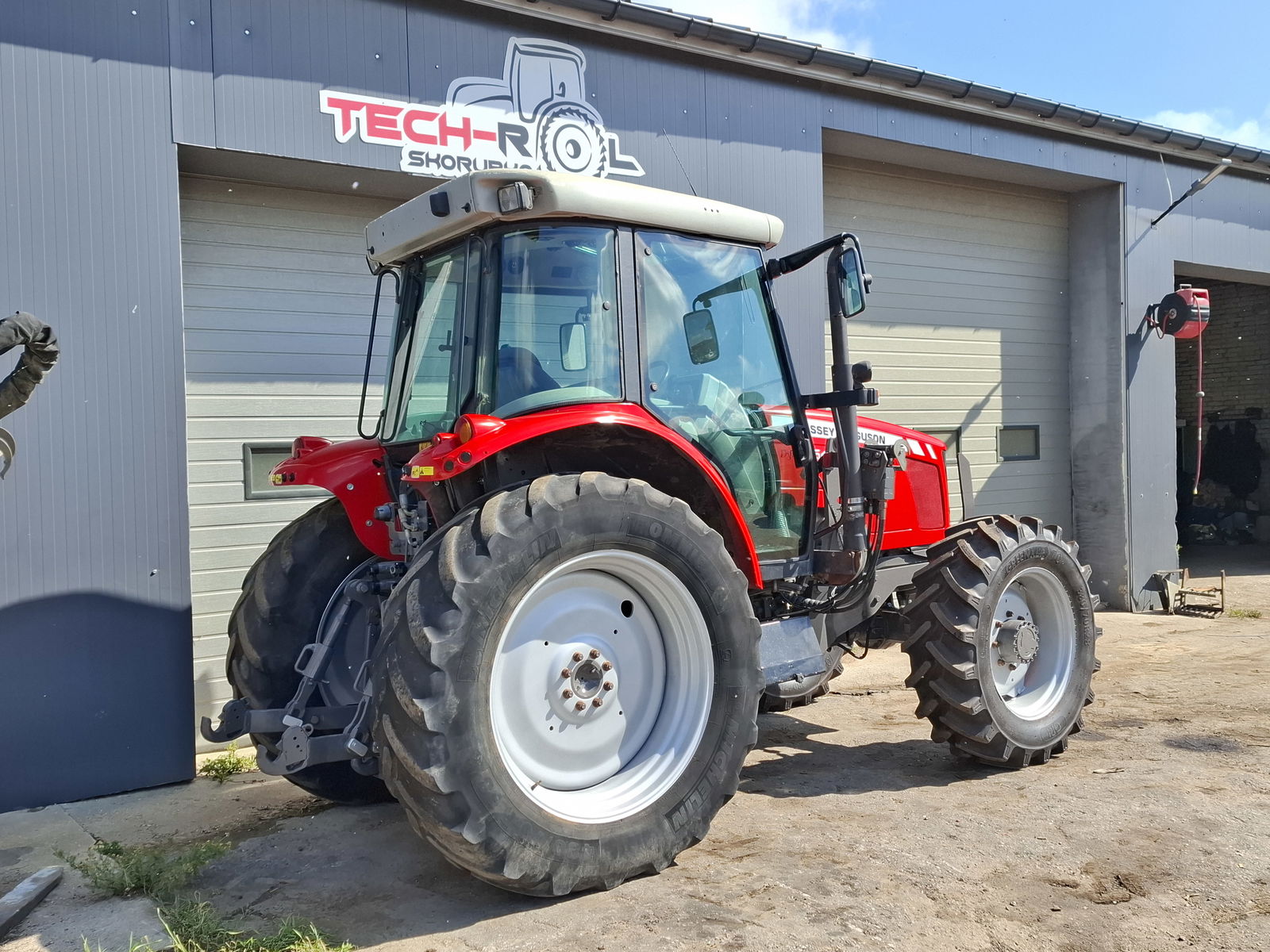 Massey Ferguson DYNA-4 6460