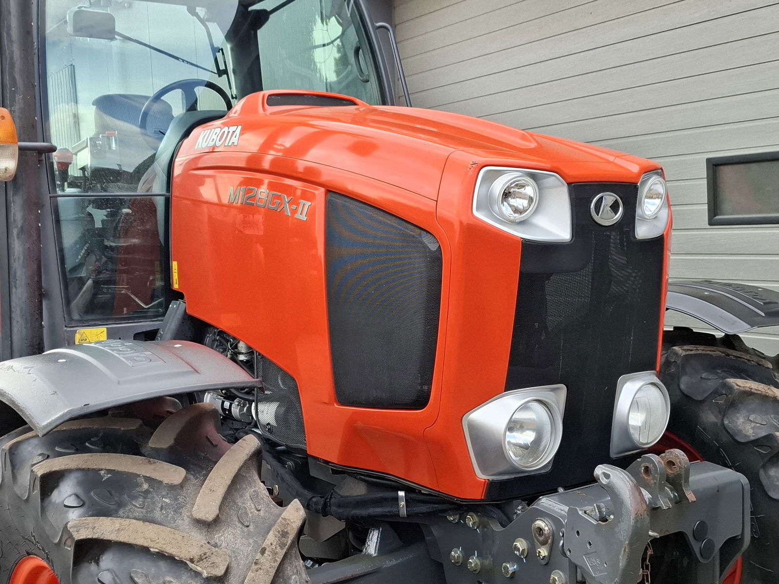 Kubota M128GX ll