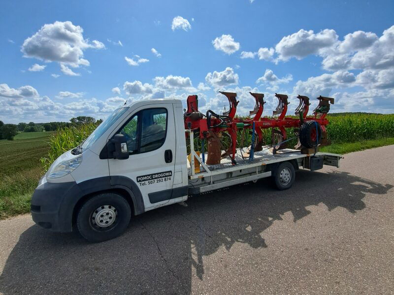 Usługi Transportowe Pomoc Drogowa Przewóz Maszyn 24/7