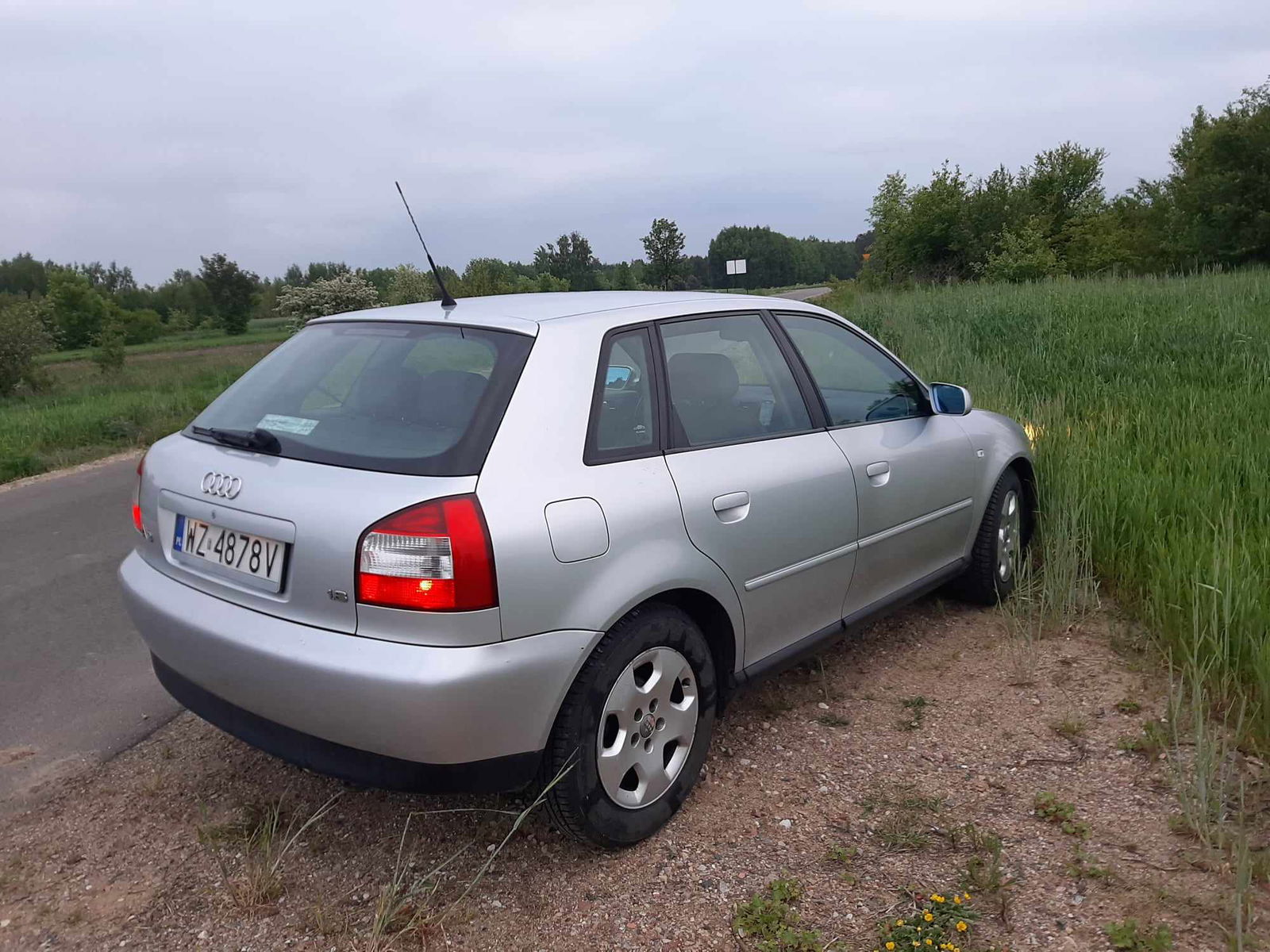 Audi A3 8L 2001 5 drzwi 1.8 benzyna automat