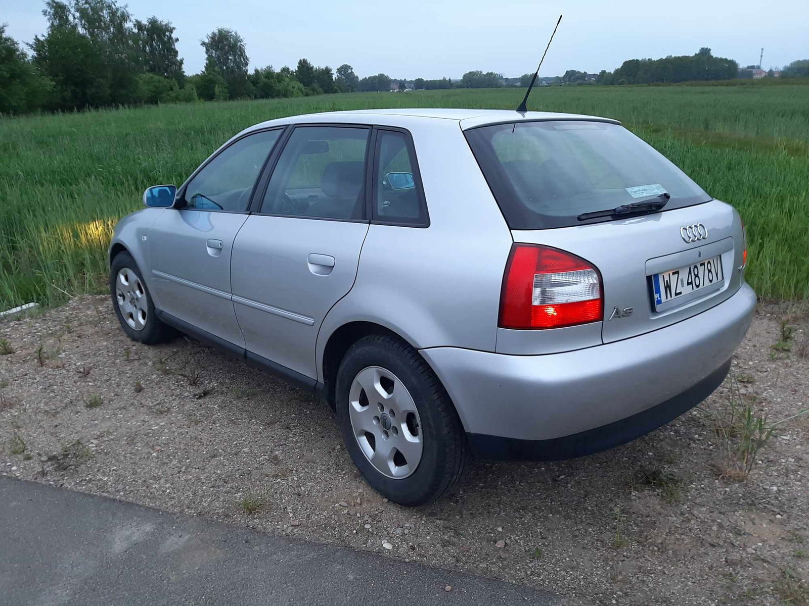 Audi A3 8L 2001 5 drzwi 1.8 benzyna automat