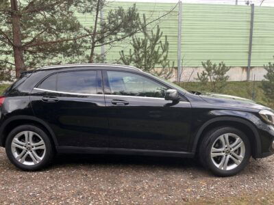 Mercedes GLA 250 4-MATIC FULL-LED