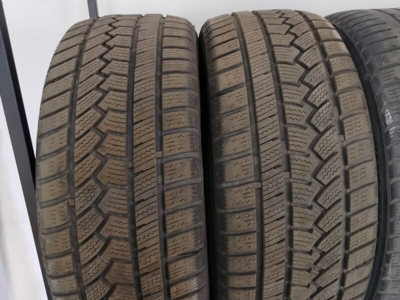 Opony zimowe 245/45 R18 . 2023r