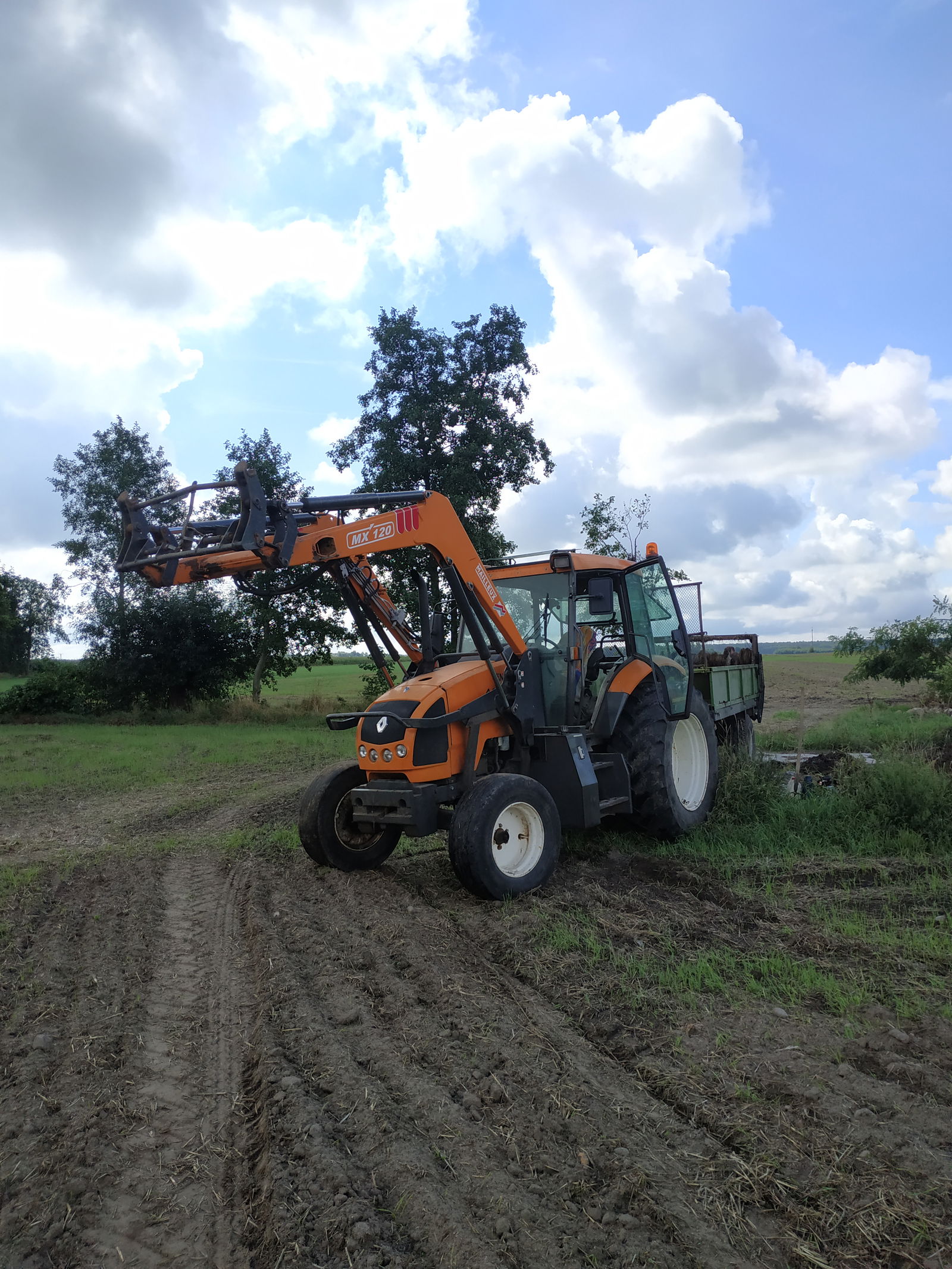 Renault Ergos 446 John Deere Class Celtis