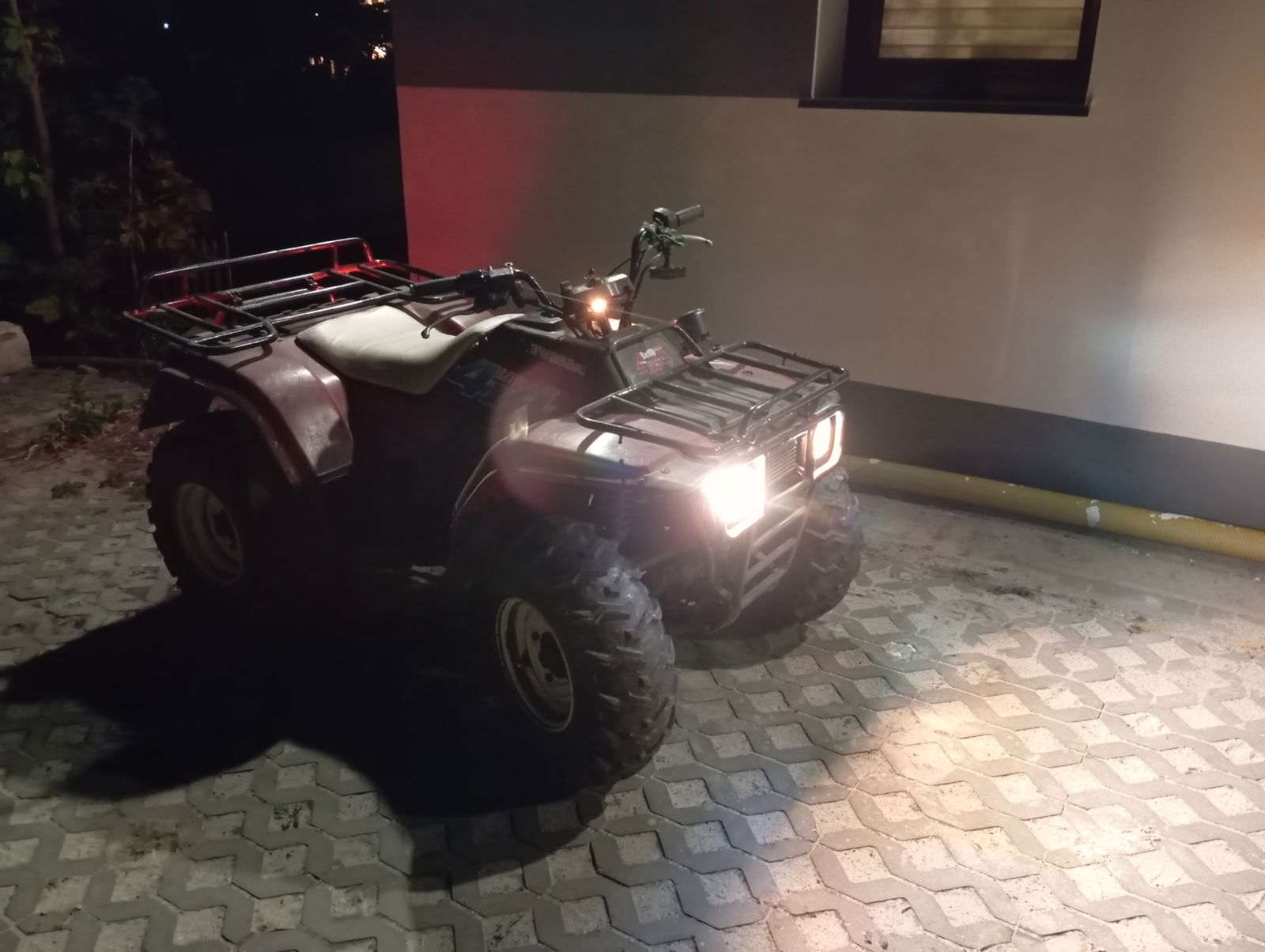 Kawasaki klf 4x4