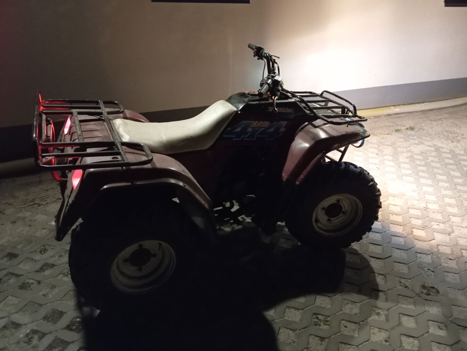 Kawasaki klf 4x4