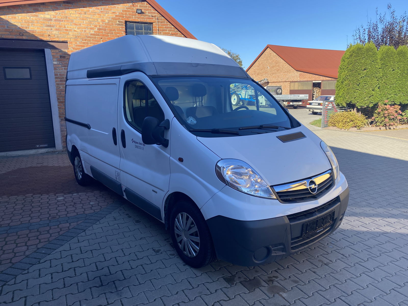 Opel Vivaro 2.5 , long , prosto z lawety