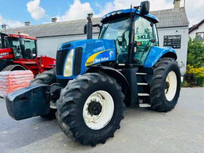 New Holland T8020