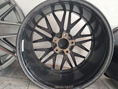 Felgi Japan Racing 18,8.5 do BMW