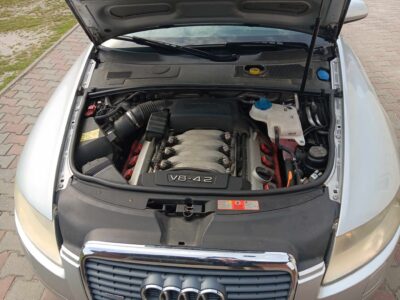 Audi a6c6 4.2 v8 quattro