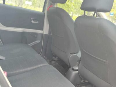 Toyota Yaris II 1,3 benzyna, bogata wersja wyposażenia z 2008 roku