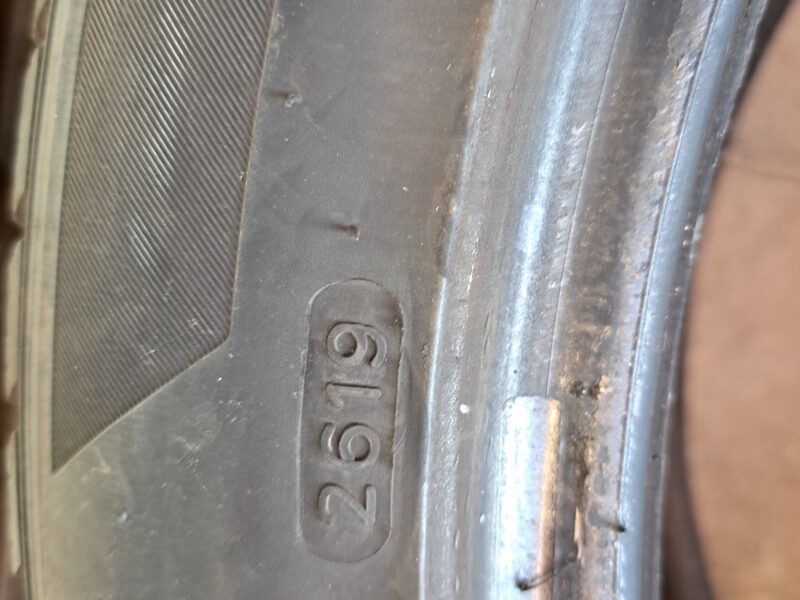 Opony zimowe r19 245/45 hankook