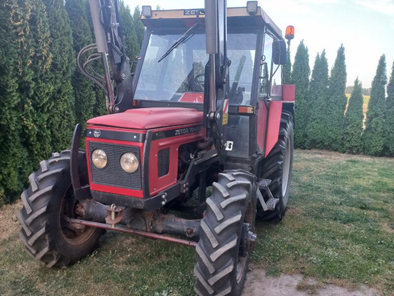 Zetor 7045 z turem