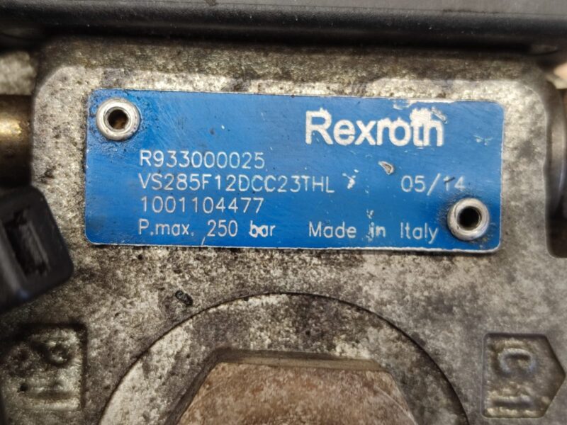 ELEKTROZAWÓR R933000025 BOSCH REXROTH 1001104477 JLG