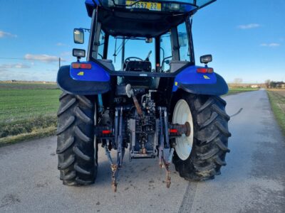 New Holland TS 90