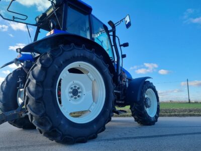 New Holland TS 90