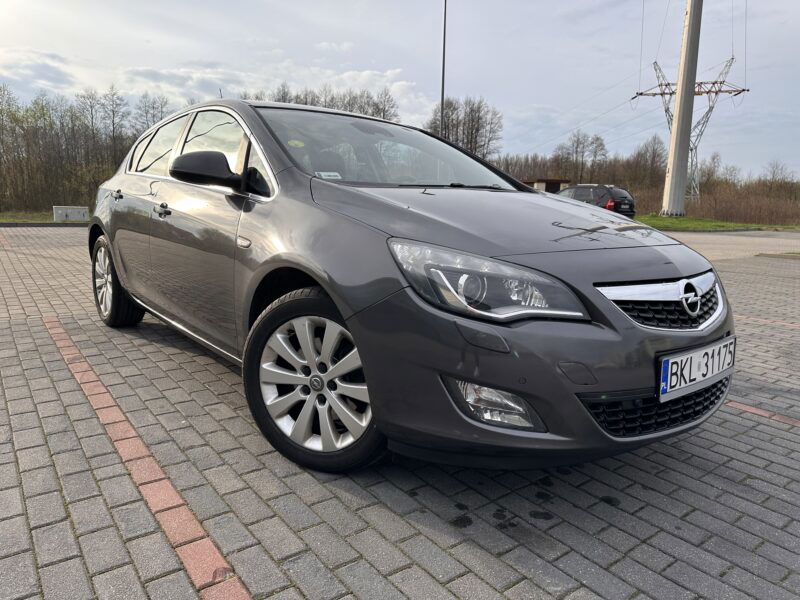 Opel astra J