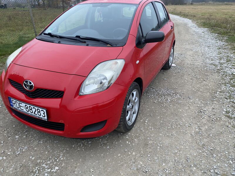 Toyota yaris 2 1.0 benzyna